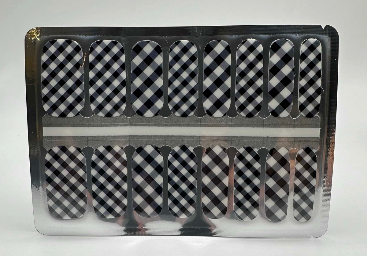 Holy Grail Nail Non-UV Nail Wraps Black Tartan - Holy Classics (Non-UV Nail Wraps)