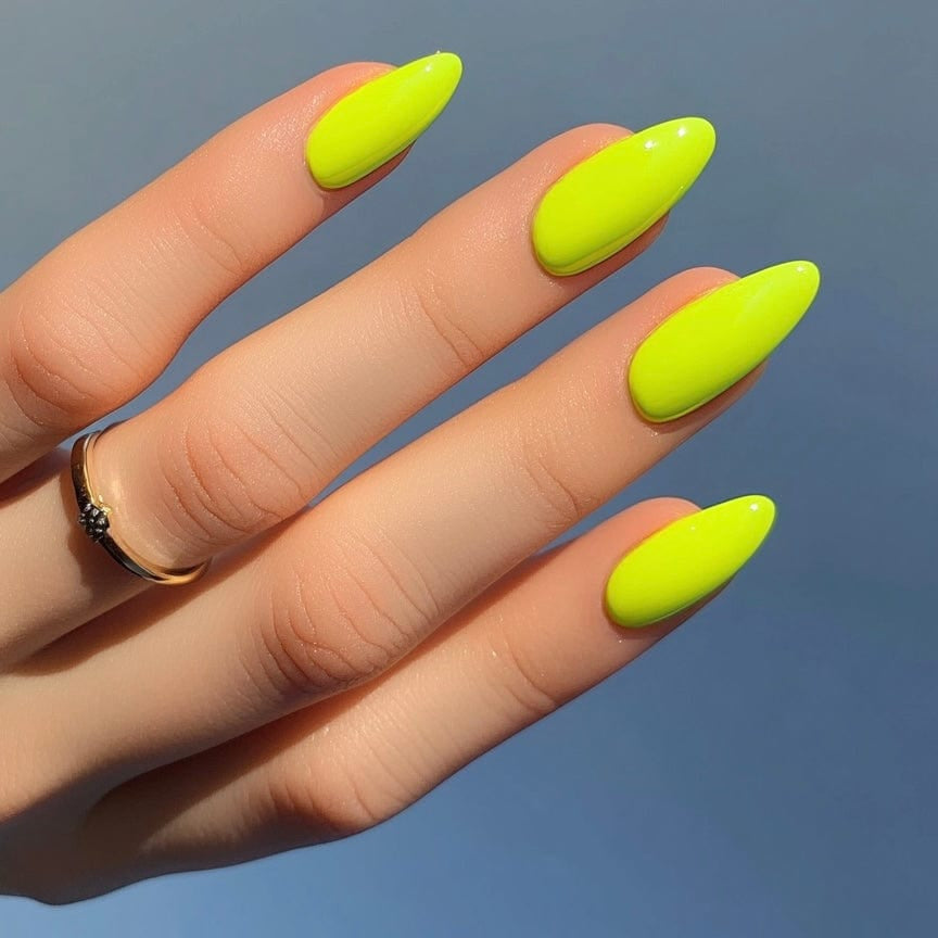 Holy Grail Nail Non-UV Nail Wraps Neon Yellow - Holy Classics (Non-UV Nail Wraps)