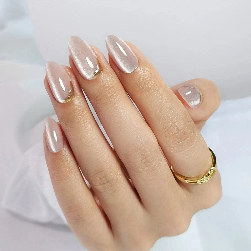 Holy Grail Nail press on Foxy (Cat's Eye)  - Soft Gel Press Ons (Short Almond)